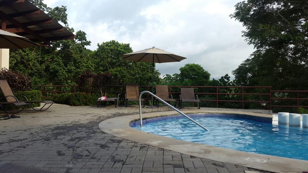 Playa Herradura  Villa Privada Con Jacuzzi Herradura Jaco المظهر الخارجي الصورة